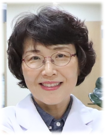 전남대 치전원 영상치의학교실 윤숙자 교수, 전남대학교 제 74 주년 개교기념식에서 교육우수교수상 수상 대표이미지