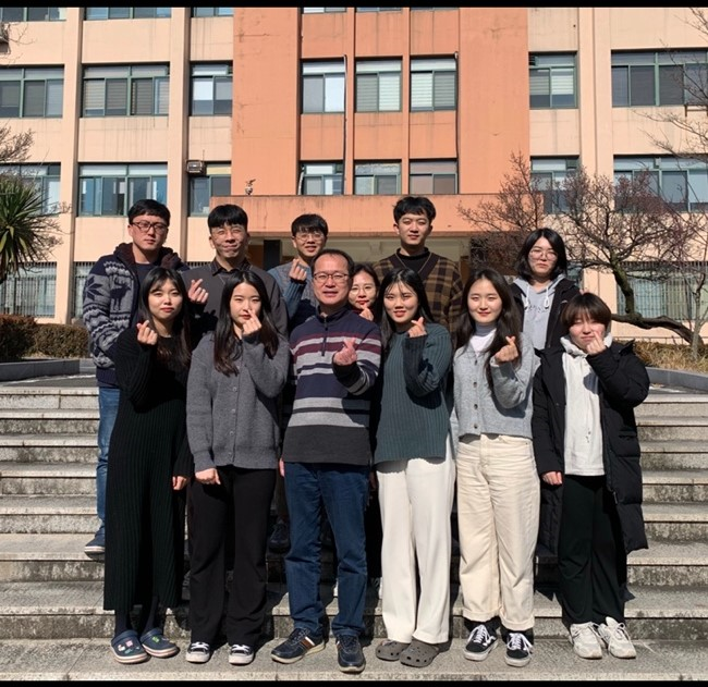 영양화학 및 식품기능화학 연구실 사진