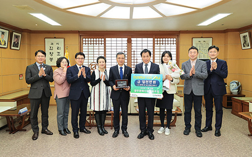 심모원려(深謀遠慮) 깊게 도모하고 멀리 내다봅시다.심모원려(深謀遠慮) 깊게 도모하고 멀리 내다봅시다.  대표이미지