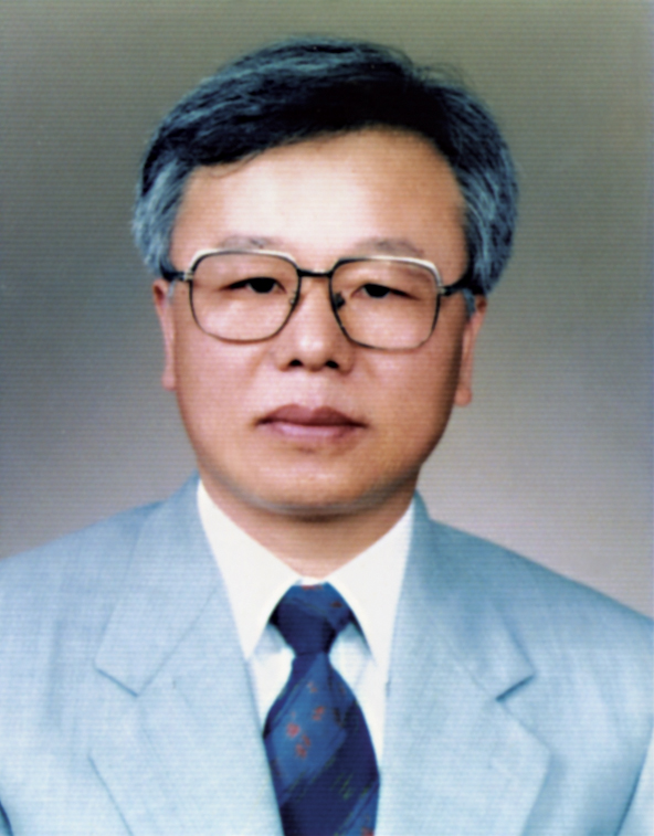 안동준명예교수 사진