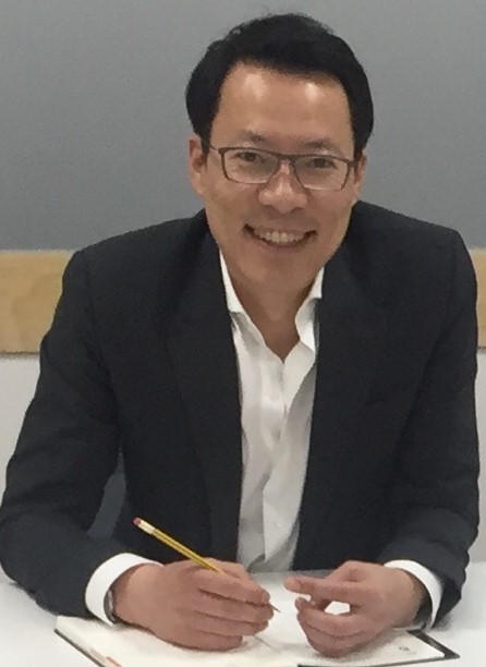 홍영식교수 사진