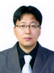 국민석교수 사진