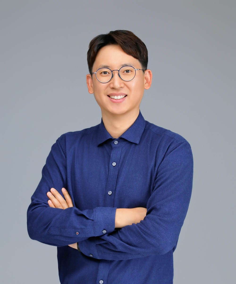 오진욱조교수 사진