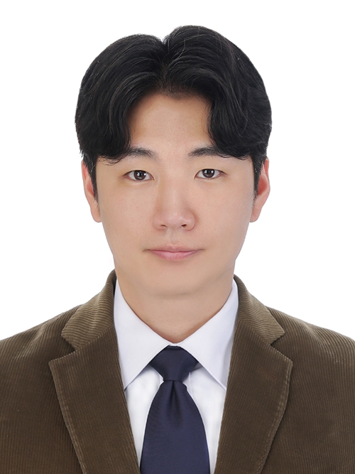 정성민조교수 사진