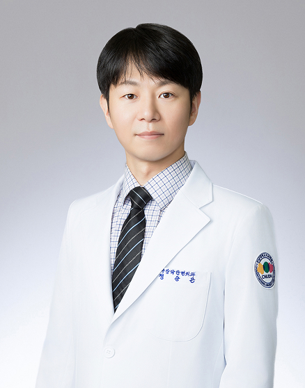 정승곤 부교수 사진